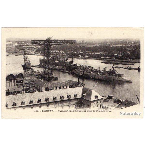 CPA - Marine Militaire- LORIENT -Cuirasse en ach�vement sous la Grande Grue N�1269