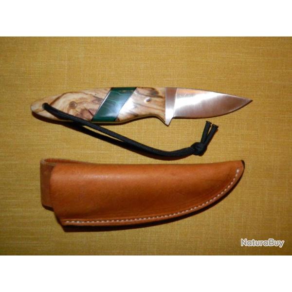 Couteau Hilmar mod�le unique s�rie Outdoor manche h�tre stabilis� malachite