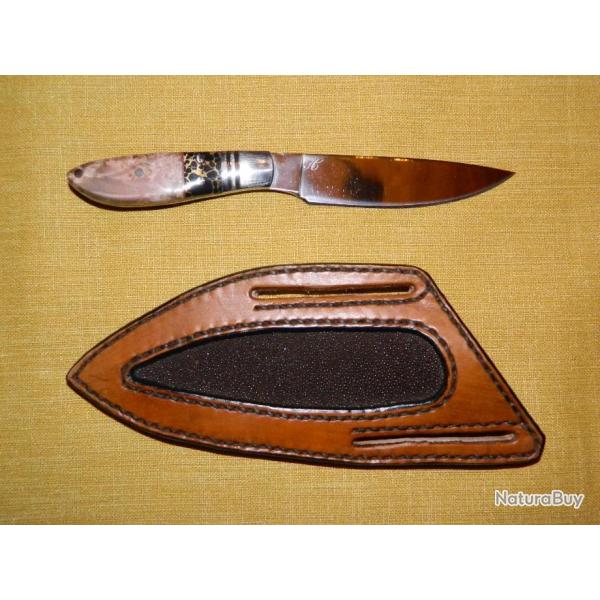 Couteau Hilmar mod�le unique manche onyx-or h�tre stabilis�