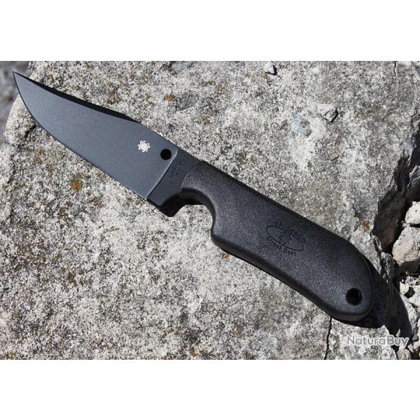 Couteau Spyderco Fred Perrin Street Beat Black Acier VG-10 Manche FRN Etui Polym�re Japan SCFB15PBBK