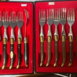 LAGUIOLE - FOURCHETTES LAGUIOLE MANCHE EN CORNE VERITABLE - Boite de 6 fourchettes