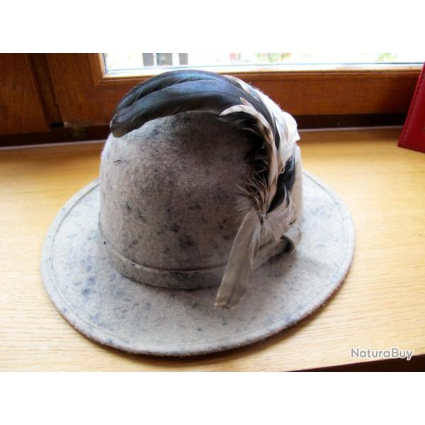 Chapeau Loden Femme et son ornement