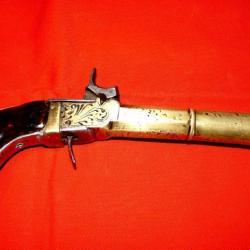 Tromblon de Marine canon en Bronze 18&egrave; poin&ccedil;onn&eacute;