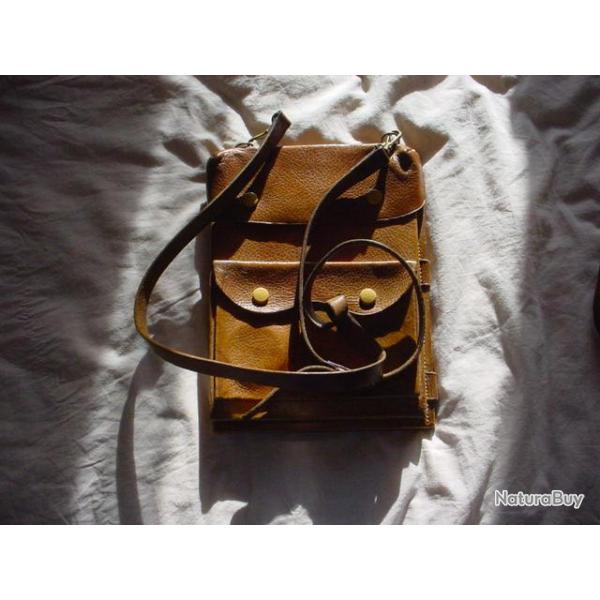 Rare porte- cartes d'officier.