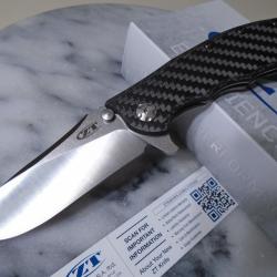Couteau Zero Tolerance Hinderer Slicer Carbon Fiber Lame Acier  S35VN Made In USA ZT0562CF