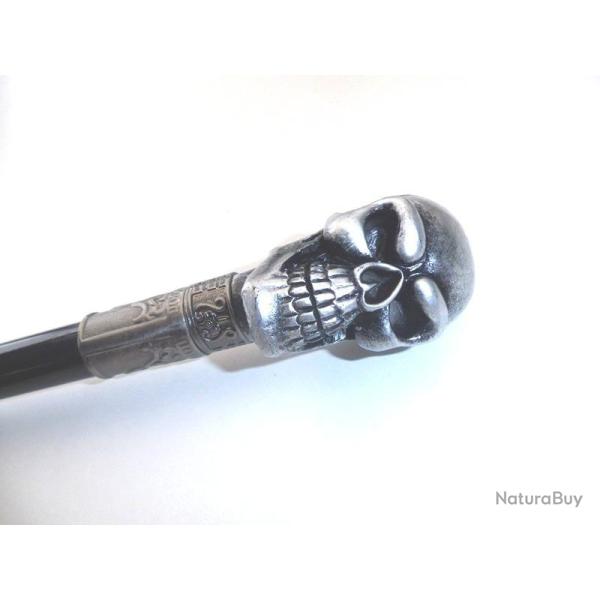 Tr�s belle CANNE  EPEE  T�te de Mort