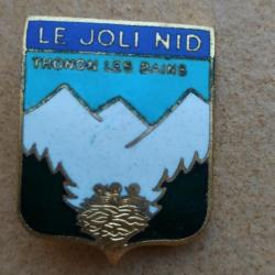 BROCHE SPORT D HIVER THONON LES BAINS LE JOLI NID REFUGE MONTAGNE