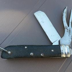 COUTEAU PLIANT  MILITAIRE D' ORIGINE  BRITANNIQUE  .