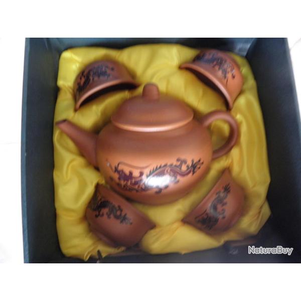 thire et 4 tasses chinois miniature terre cuit