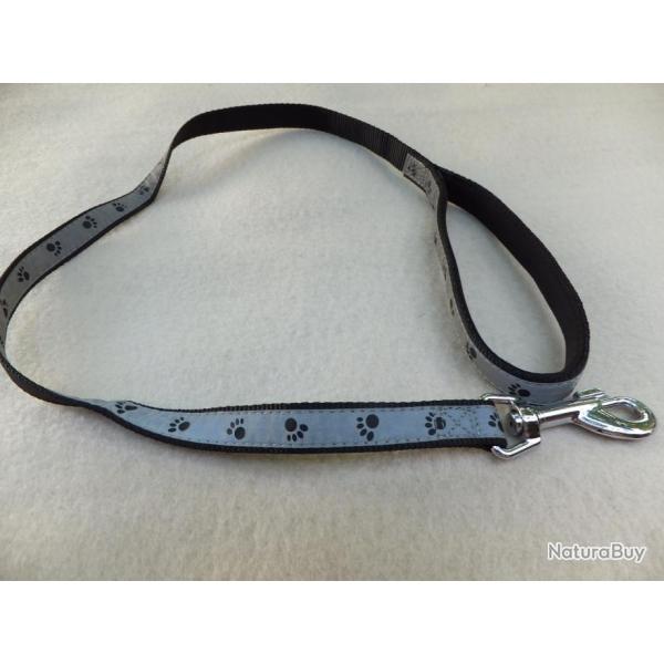 LAISSE AVEC MOUSQUETON - NEUVE *