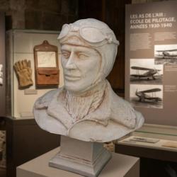 Buste sur socle d'un Aviateur Am&eacute;ricain WW2 (Fabrication Fran&ccedil;aise)