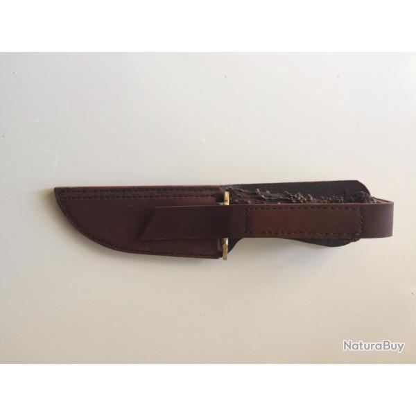 Joli couteau de ceinture