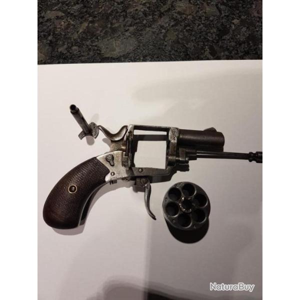 petit  velodog  belge  en 320 aves suret� later&le