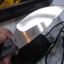Couteau de Cou MTech Xtreme Lame Acier 440C Manche Micarta Etui Kydex MTX8035