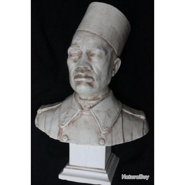 Buste d'un Tirailleur S�n�galais (Finition blanc cass�)