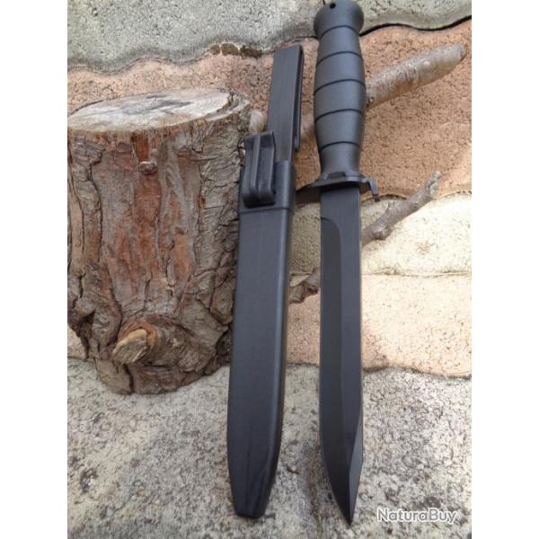 Couteau Tactical Fa�on Glock d'Entrainement Bundesheer Autrichienne Acier Carbone Manche ABS  MI220