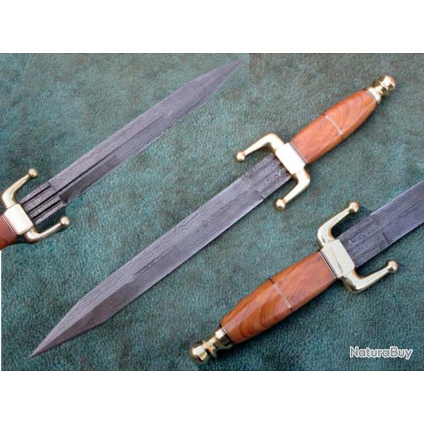 SUPERBE DAGUE DAMAS ET BOIS D'OLIVIER