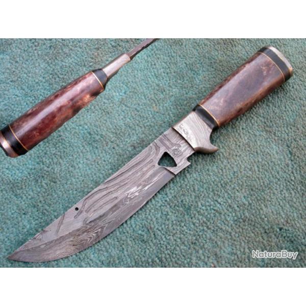 Couteau de chasse Damass� os bruni.