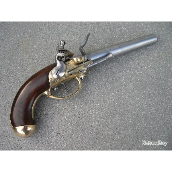 Pistolet de Cavalerie Fran�ais Mod�le 1777  " dit a coffre "  1 ier Type.
