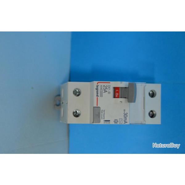 interrupteur diff�rentiel legrand 25A 30ma type AC