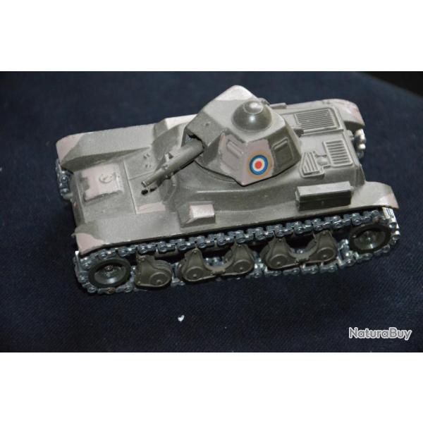 CHAR FRANCAIS RENAULT R 35 FRENCH TANK FRANZOSE PANZER- JOUET SOLIDO