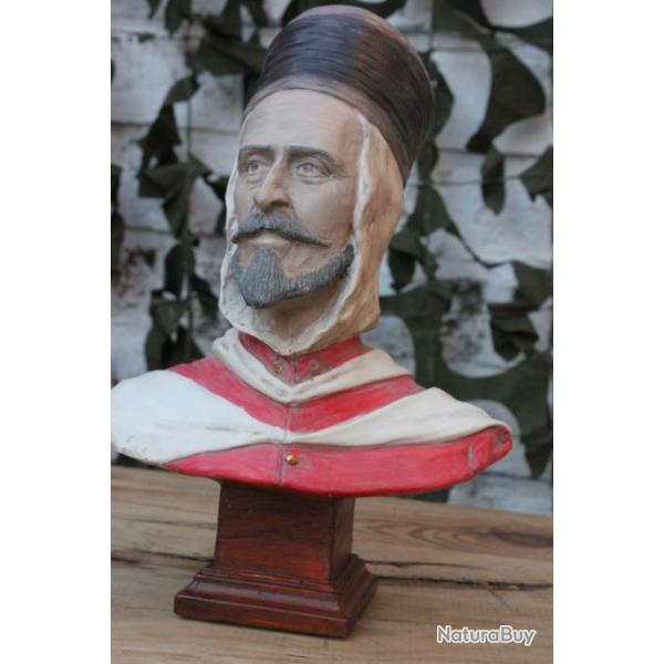 Buste d'un Spahis  (Fabrication Fran�aise) ( Hauteur:20cm) N