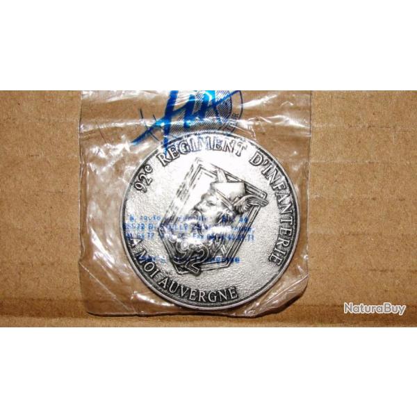 insigne m�daille ARMEE FRANCAISE INFANTERIE 92�RI  COGNE DE SOUS/OFFICIER (num�rot�)