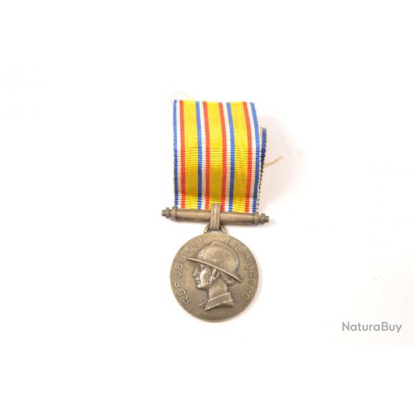 Ancienne m�daille Honneur Sapeurs Pompiers Argent 20 ans