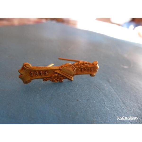 + ATTRIBUT DE MEDAILLE 1914-1918 DORES .PIECE DE GRENIER 33 mm x13 mm