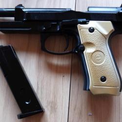 Beretta... 92  pistolet  airsoftcomme neuf  PT 92 AF...X