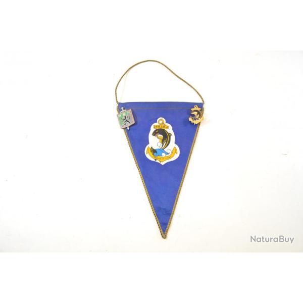 Fanion 21 RIMA croche et tient avec insigne Drago + insigne 88 RS 88RS souvenir infanterie de marine