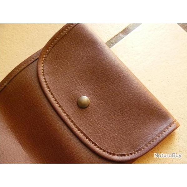 Housse  lgre  de poche,  simili cuir 125 cm