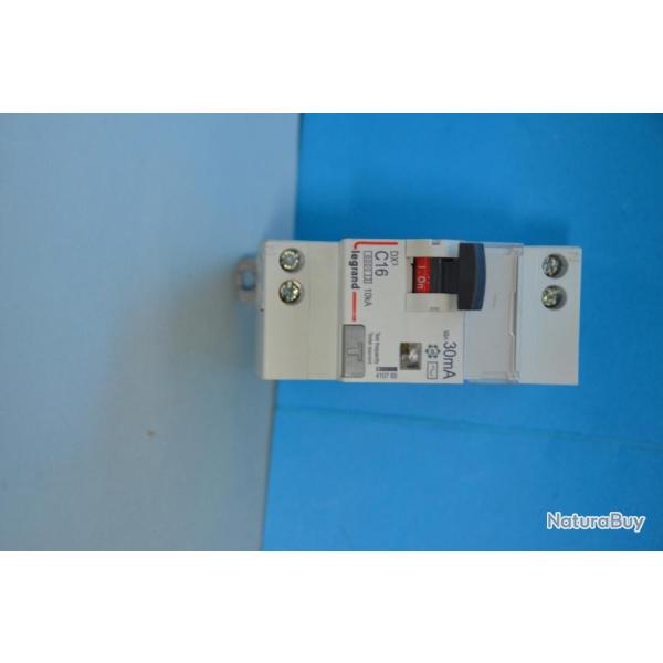 Disjoncteur 16A 30ma