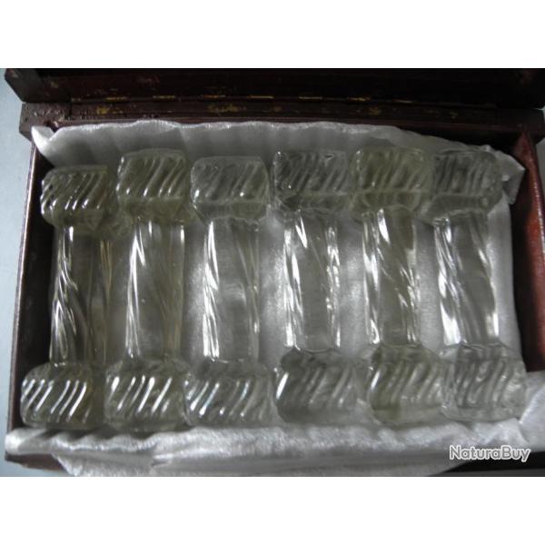 antique Repose-couteau en verre dans boite en bois forme livre