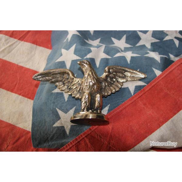 AIGLE  DE  HAMPE  DE  DRAPEAU  U S WW 2  1944