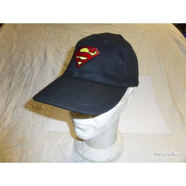 DESTOCKAGE  casquette neuve SUPERMAN MAN OF STEEL adulte noir
