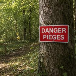 Panneau DANGER PI&Egrave;GES Akilux 26x20cm &agrave; l'unit&eacute;