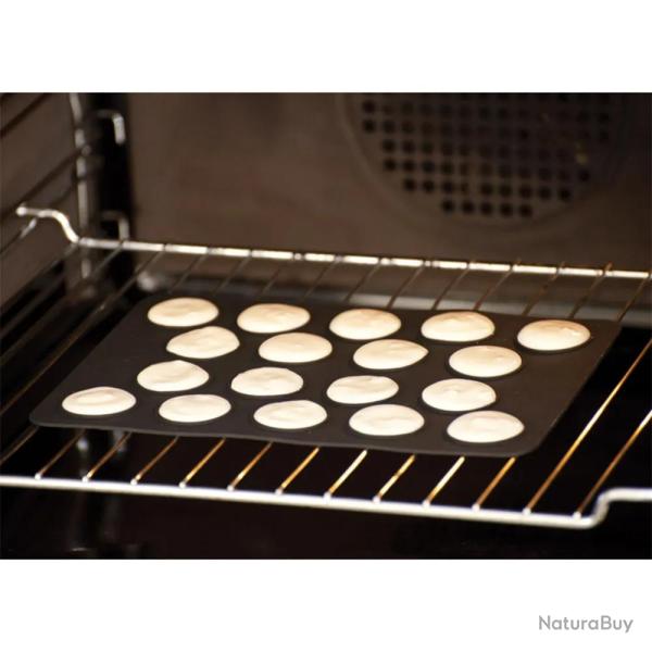Plaque � macarons silicone 18 ronds Diam 4 cm