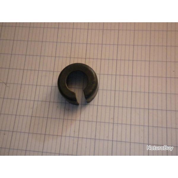 VENDU PAR CUIRASSIER11 N� 1 PETITE BAGUE D'ARRET DE RESSORT DE MAGASIN CALIBRE 20