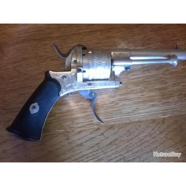 REVOLVER BROCHE  LAITON