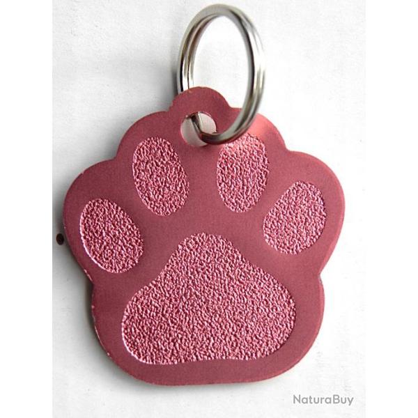 MEDAILLE Grav�e chien rose "patte" grand mod�le gravure, personnalisation offerte
