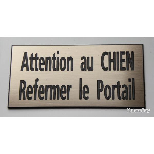 Plaque adh�sive "Attention au CHIEN Refermer le Portail" format 48 x 100 mm fond CUIVRE