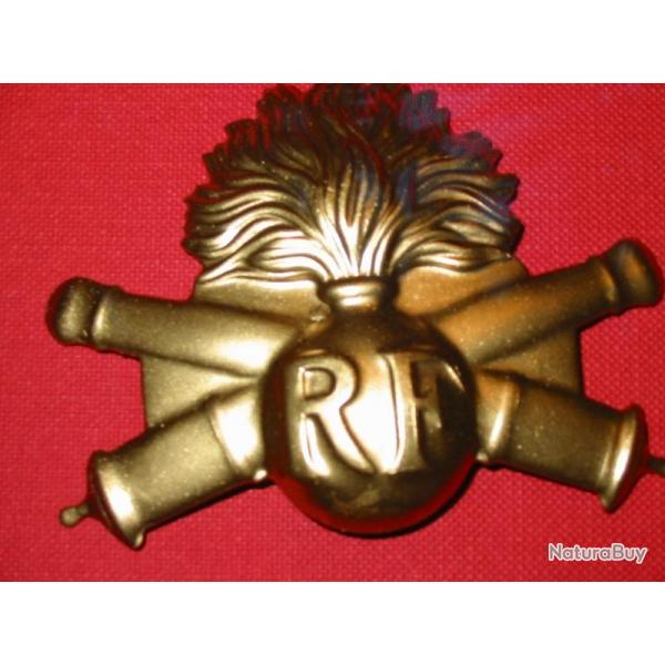 Insigne grenade d'artillerie