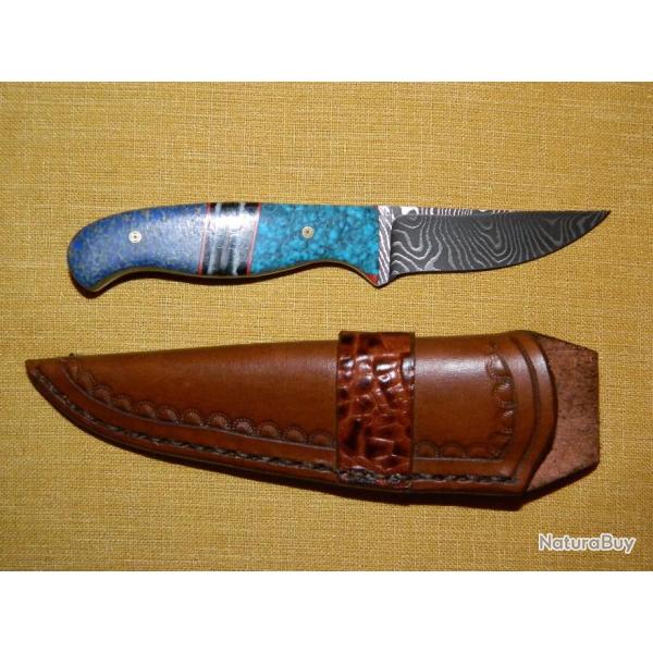 Couteau Hilmar mod�le unique lame damas manche turquoise molaire de mammouth moelle d'os de girafe