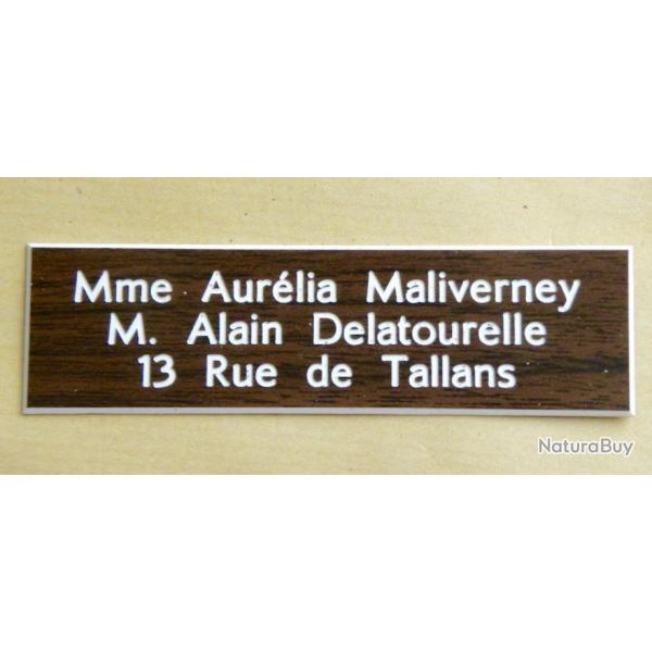 Plaque de boite aux lettre 3 lignes  format 25 x 100 mm personnalisable fond NOYER