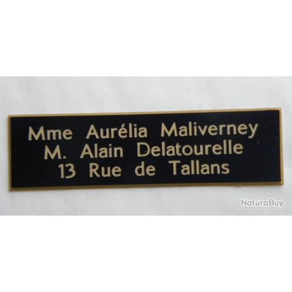 Plaque de boite aux lettre 3 lignes  format 25 x 100 mm personnalisable fond NOIR TEXTE OR