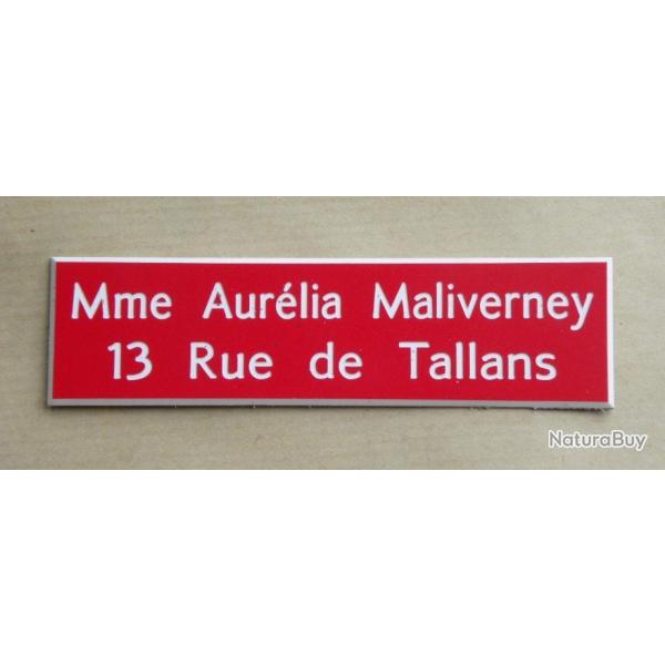 Plaque de boite aux lettre 2 lignes  format 25 x 100 mm personnalisable fond ROUGE