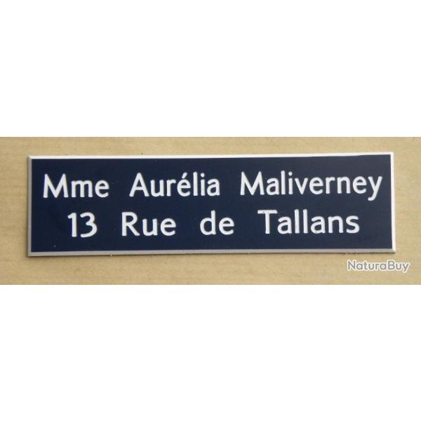 Plaque de boite aux lettre 2 lignes  format 25 x 100 mm personnalisable fond BLEU MARINE