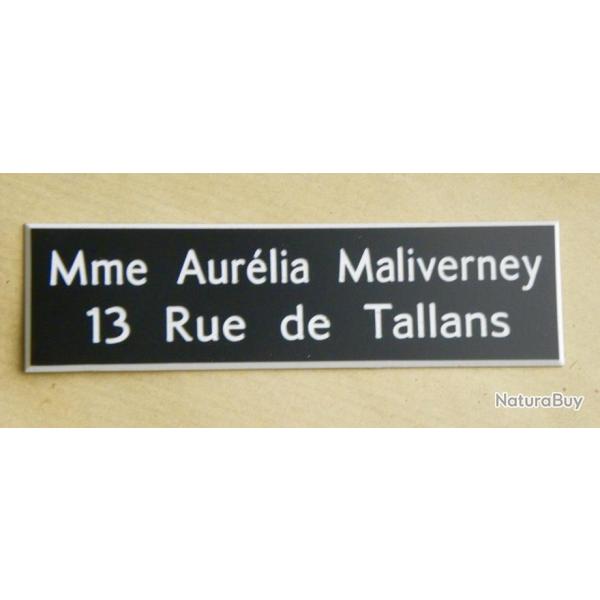 Plaque de boite aux lettre 2 lignes  format 25 x 100 mm personnalisable fond NOIR