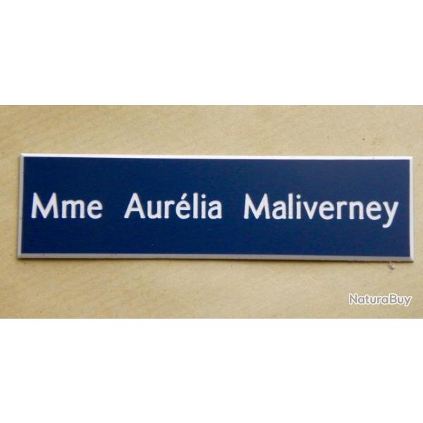 Plaque de boite aux lettre 1 ligne  format 25 x 100 mm personnalisable fond BLEU MARINE